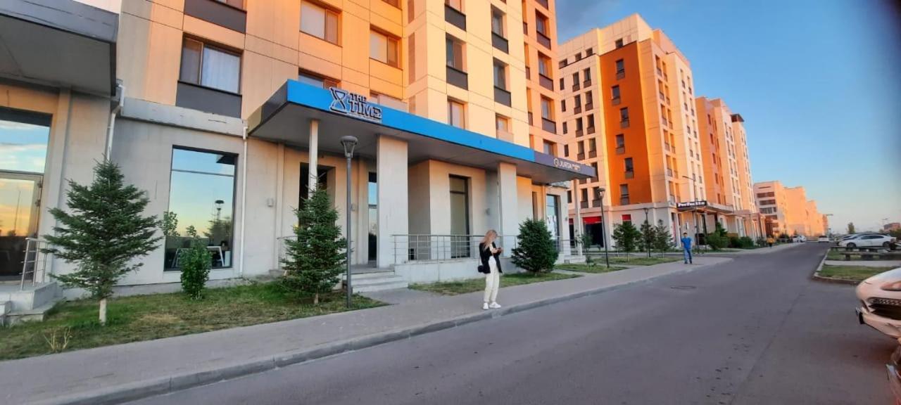 Аэропорт 15 Минут Экспо Бульвар Apartment Astana Luaran gambar