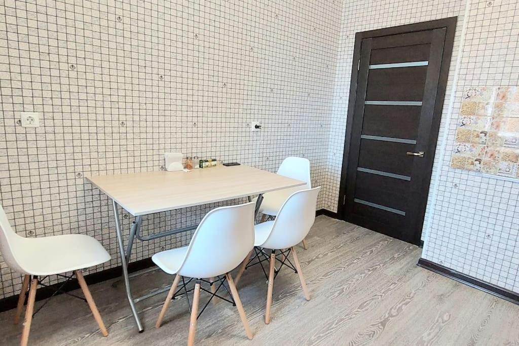 Аэропорт 15 Минут Экспо Бульвар Apartment Astana Luaran gambar